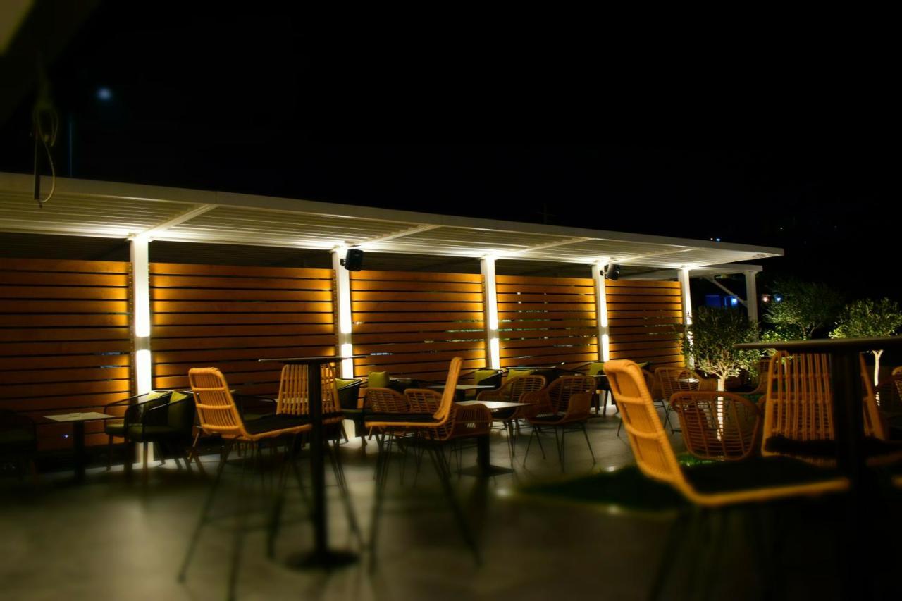 Bluepoint Hotel Τεπελένι Εξωτερικό φωτογραφία
